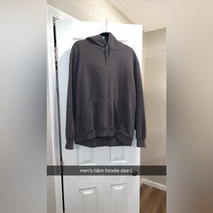 Men’s H&M gray hoodie size L